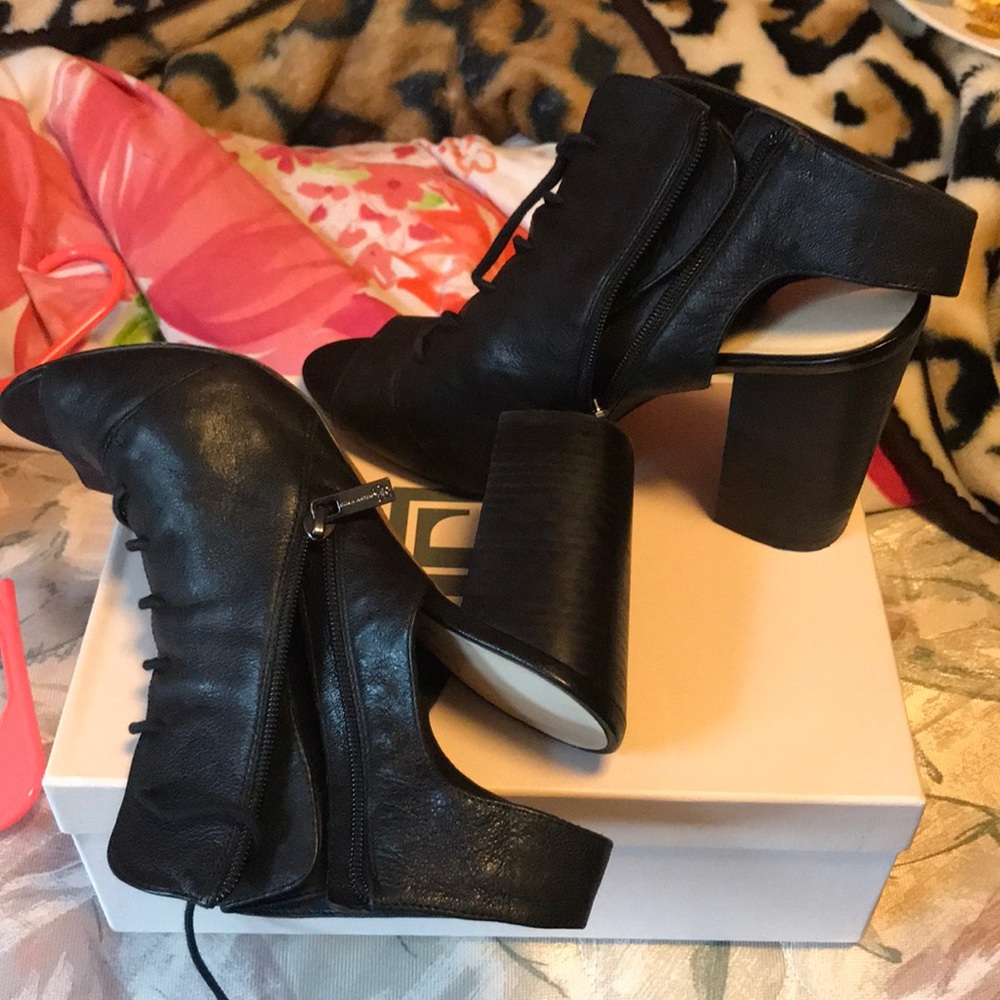 Jessica Simpson bootie heels
